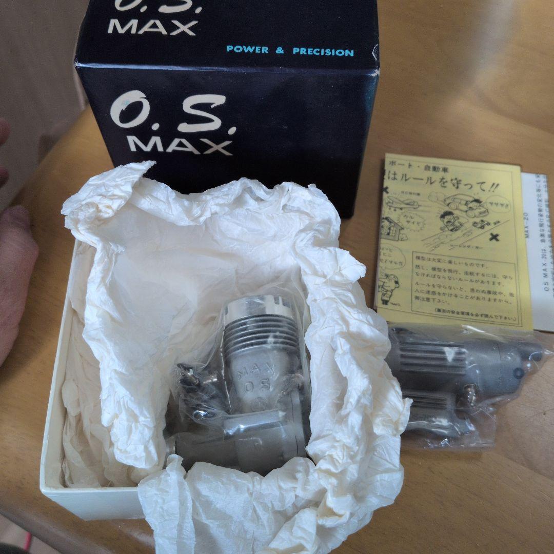 O.S. MAX エンジン20RC 未使用