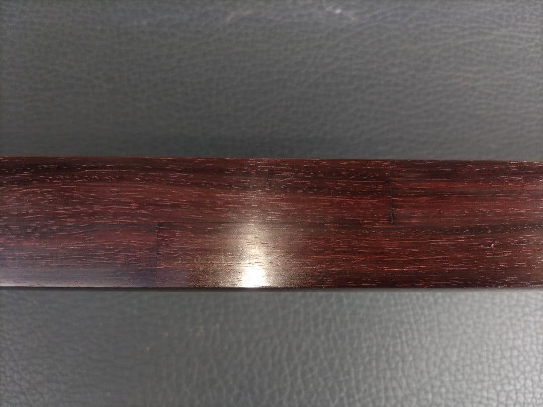 ③【津軽三味線（すだれ彫り胴）】