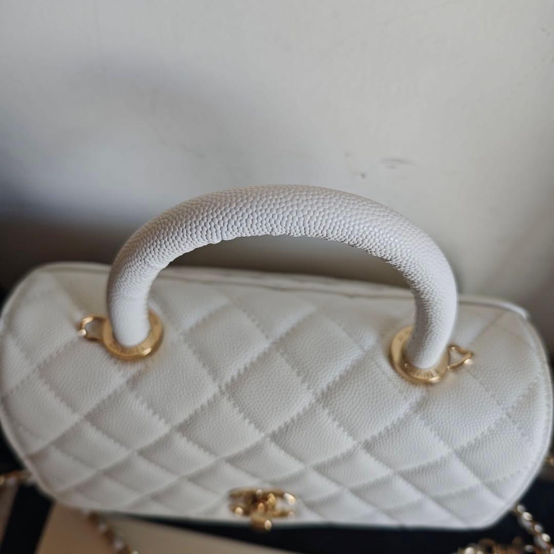 ホワイト ショルダーバッグ