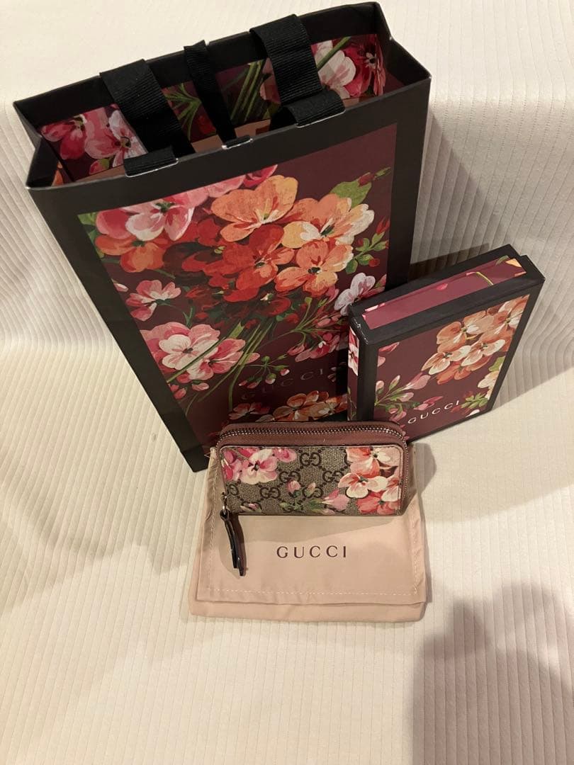★売れるまで値下げ！早い者勝ち！GUCCI グッチ　GG柄　 レディース　財布★