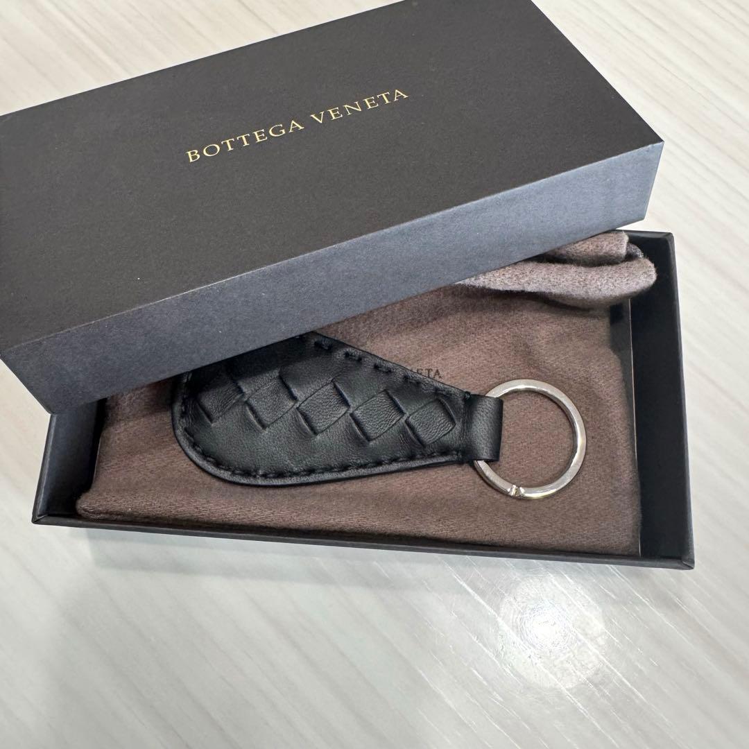Bottega Veneta 新品　キーホルダー　ブラック
