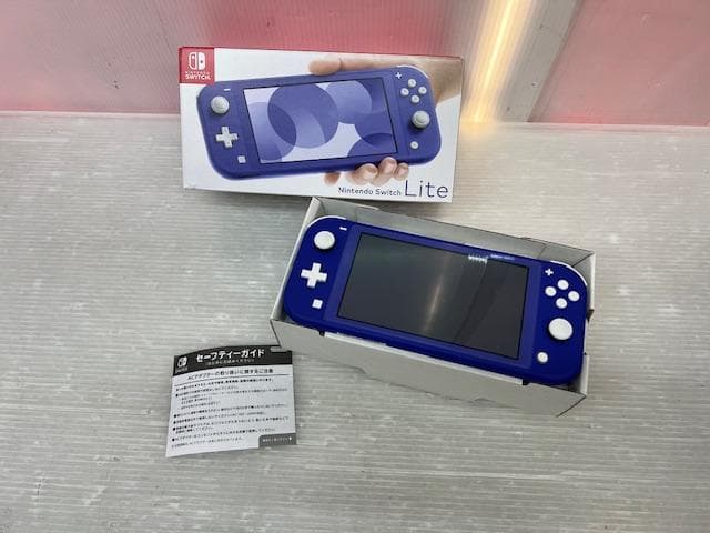 Nintendo Switch Lite ニンテンドー スイッチ ライト ブルー