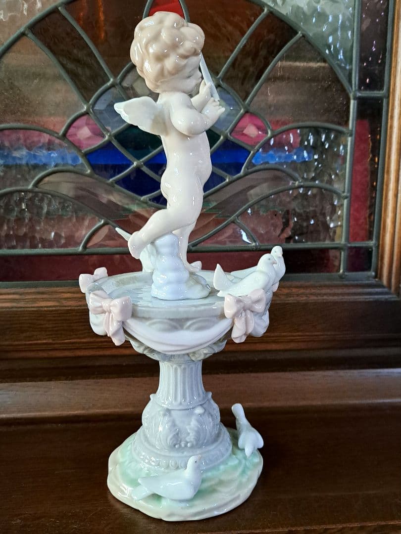 リヤドロ　LLADRO 「愛の泉」#6458