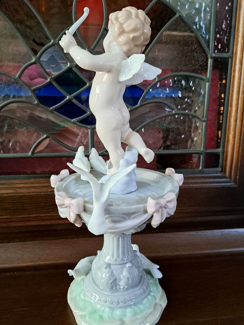 リヤドロ　LLADRO 「愛の泉」#6458