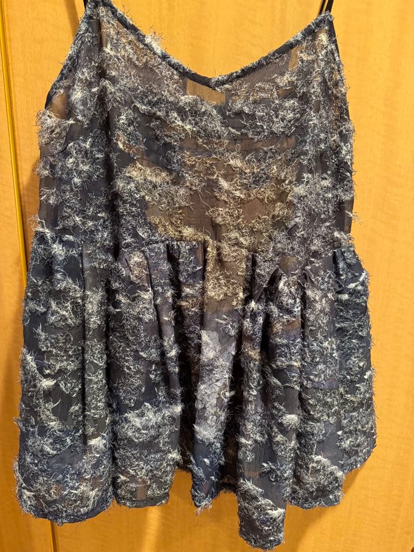 トップス AMERI MEDI RACHEL FLUFFY ART CAMISOL