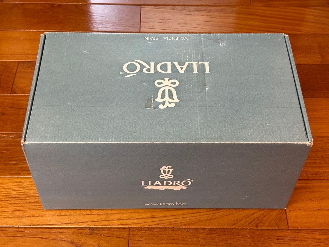 【新品】リヤドロ 私の宝もの　 6777 リアドロ わたしの宝物