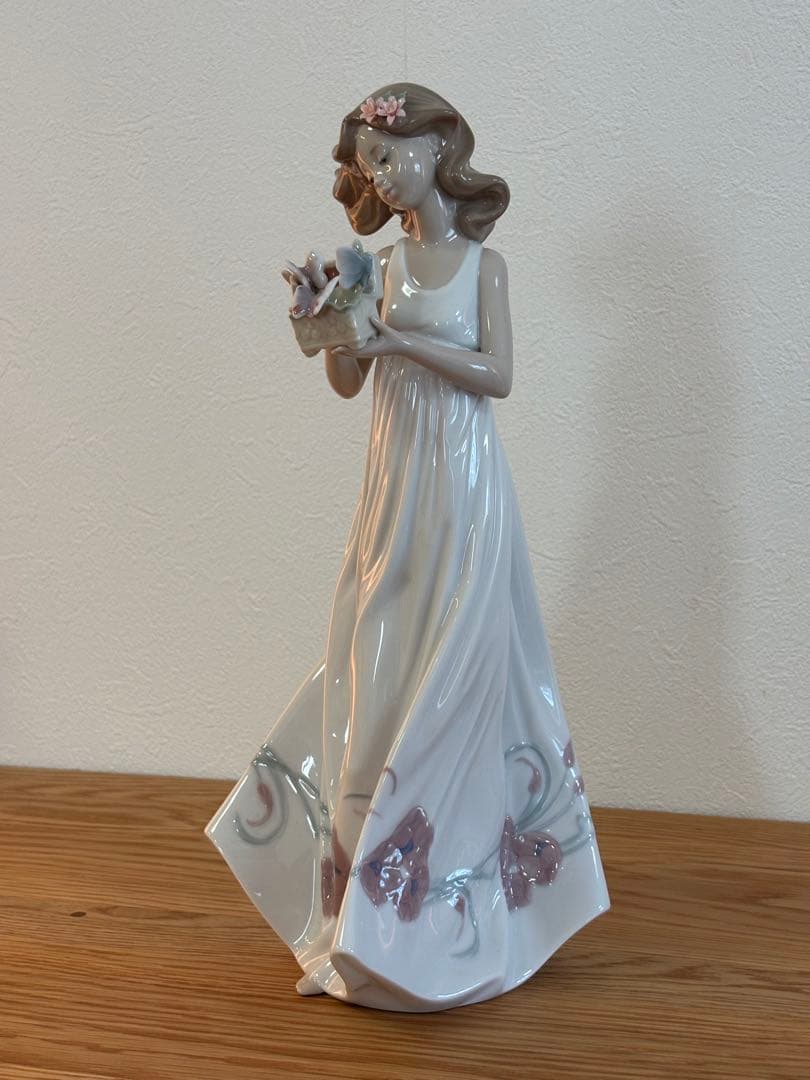 【新品】リヤドロ 私の宝もの　 6777 リアドロ わたしの宝物