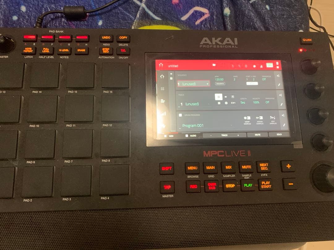 DTM・DAW AKAI mpc live2