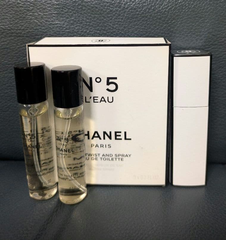 【新品未使用・特別限定品】シャネル　No.5　オードゥトワレット