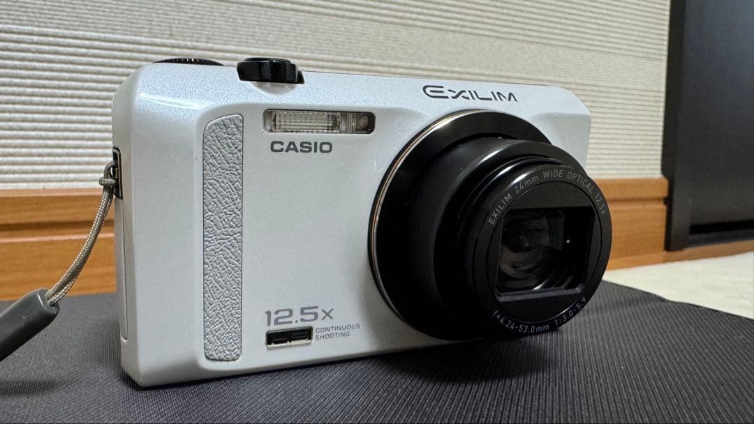 CASIO EXILIM 12.5倍ズーム コンパクトデジタルカメラ