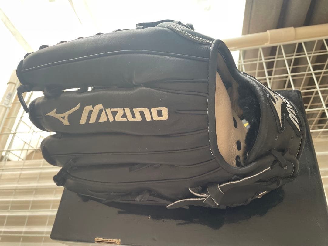 値下げ‼️非売品 MIZUNO クラシックプロ イチロー サイン刺繍 グローブ 黒