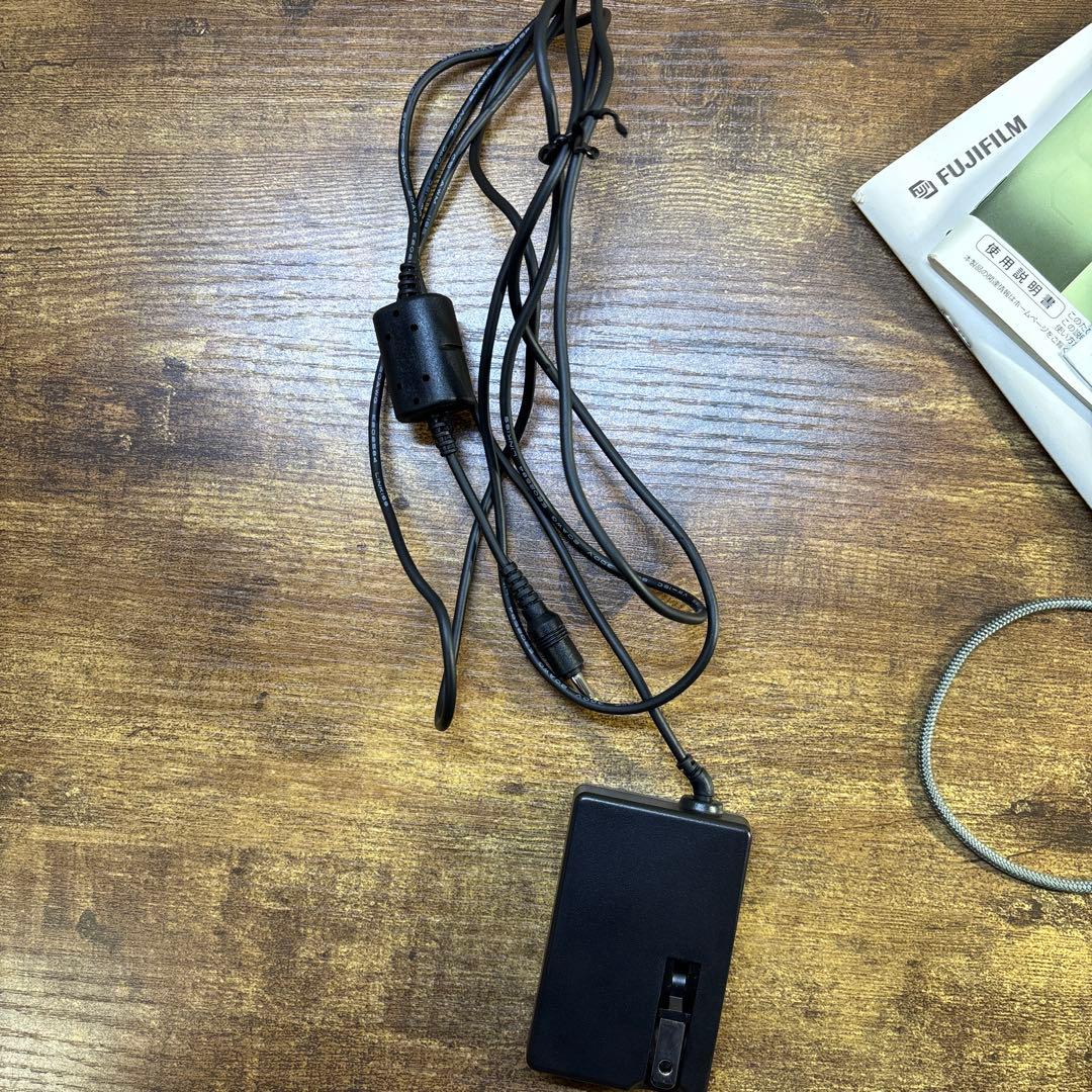 FUJIFILM FINEPIX F402 デジカメ 富士フィルム