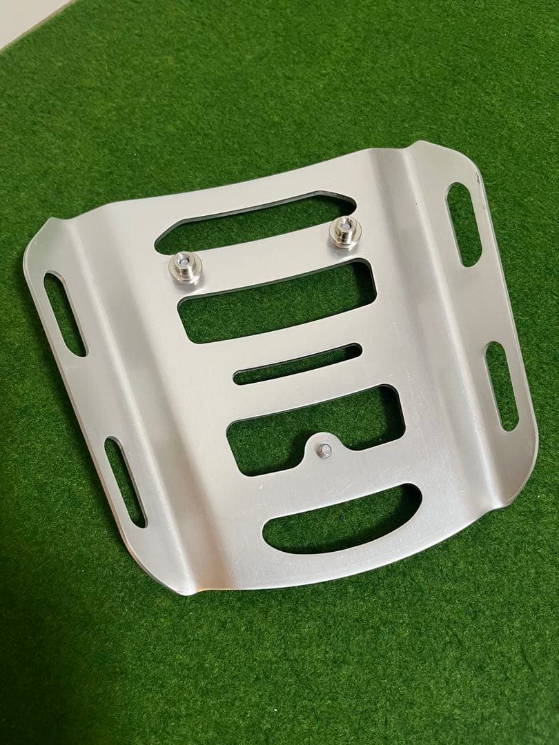 トライアンフ　ストリートスクランブラー ラゲッジラック