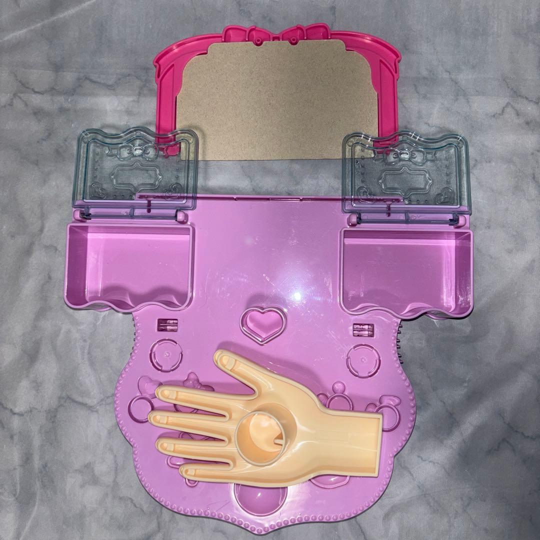 ぷにジェル ネイルアーティストスタジオ