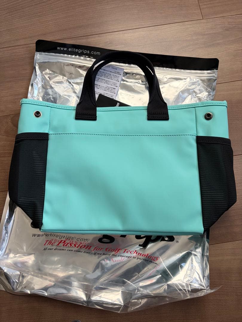 Nさんelite grips 新作‼️ゴルフバッグ