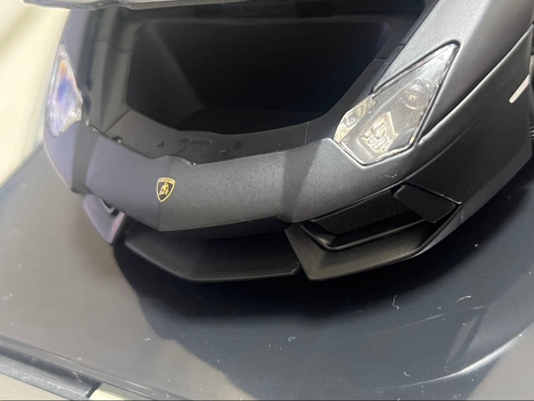 ランボルギーニアヴェンタドール1/18