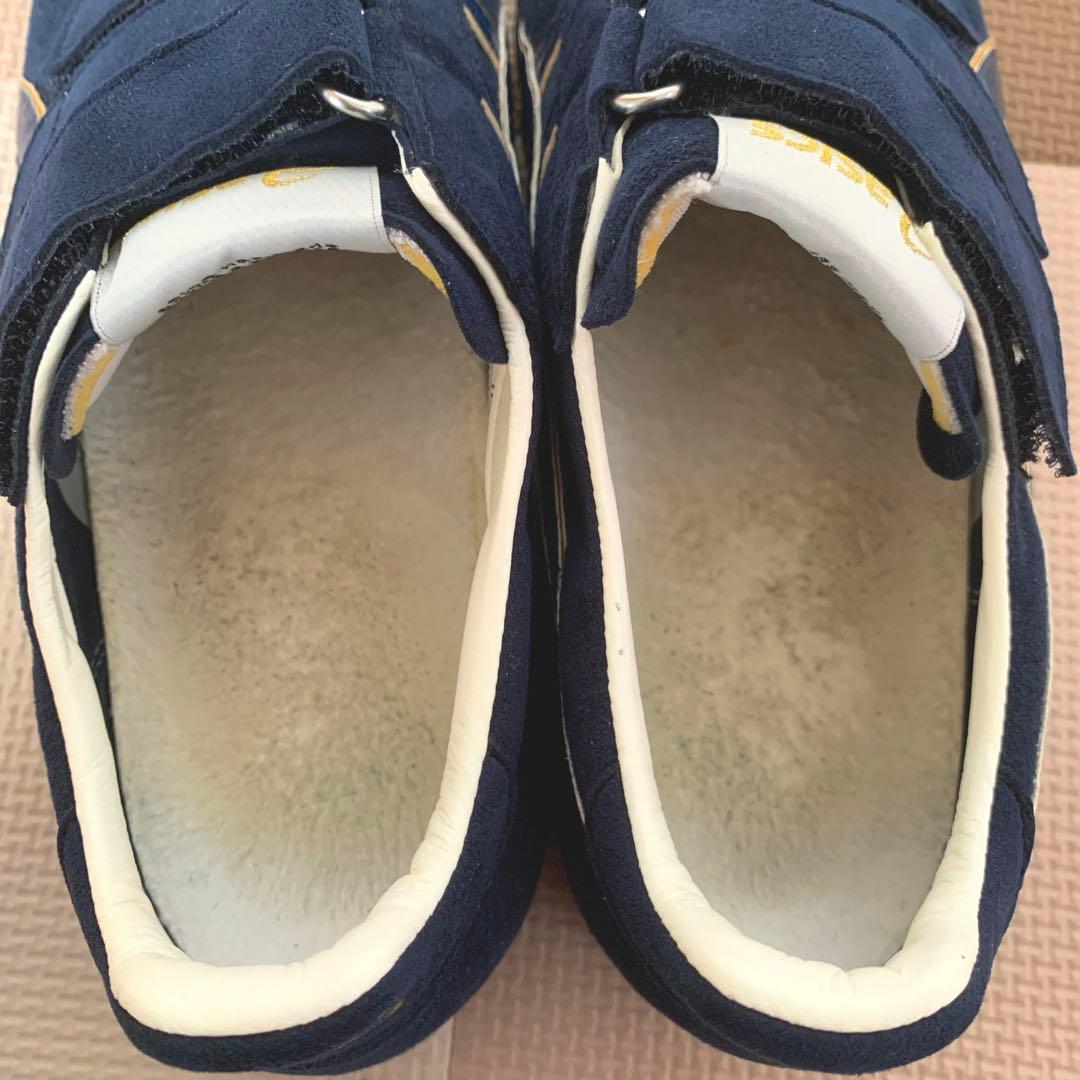 アシックス　バレーボール　審判用　シューズ