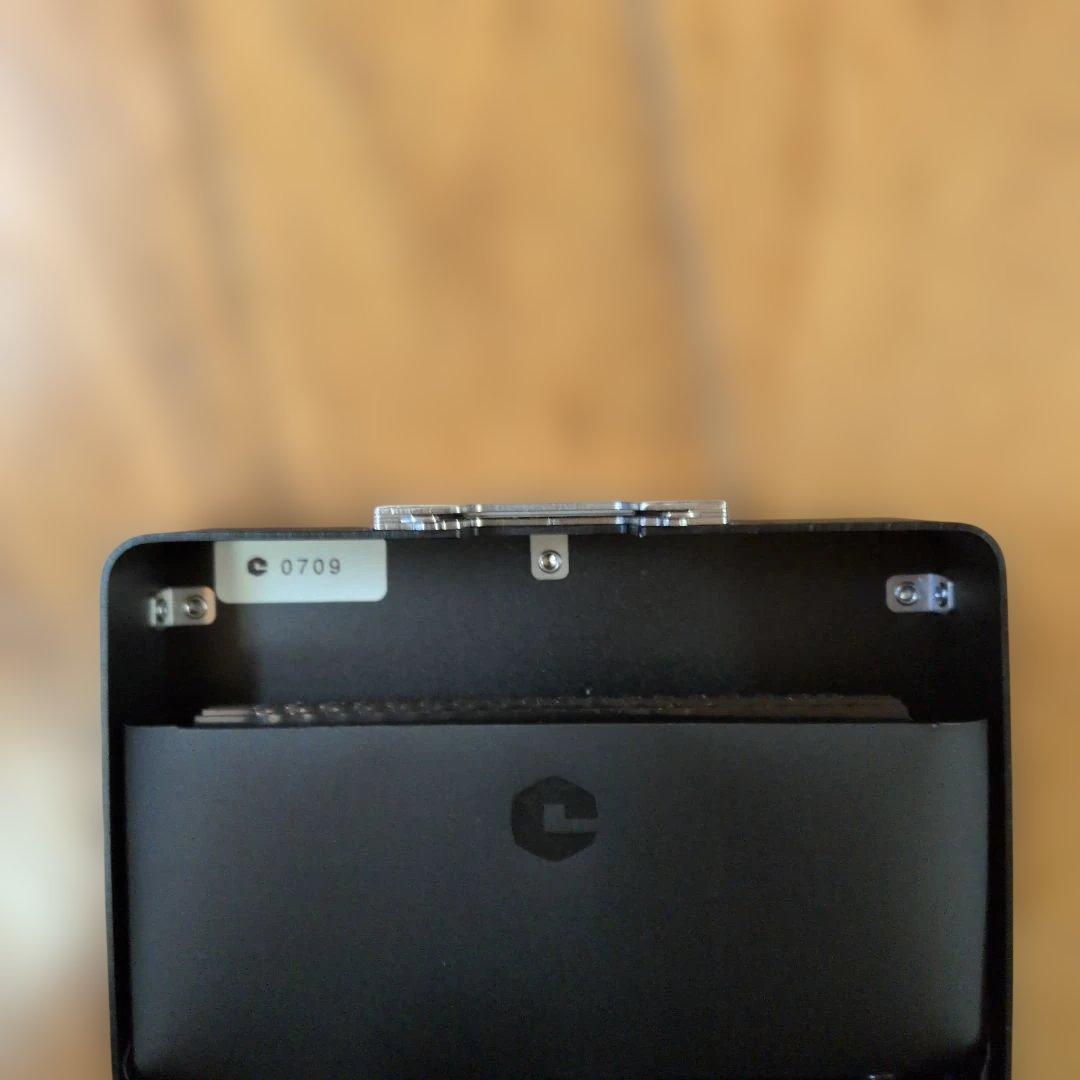 CLAUSTRUM 　ベルトウォレット　 黒、シルバー