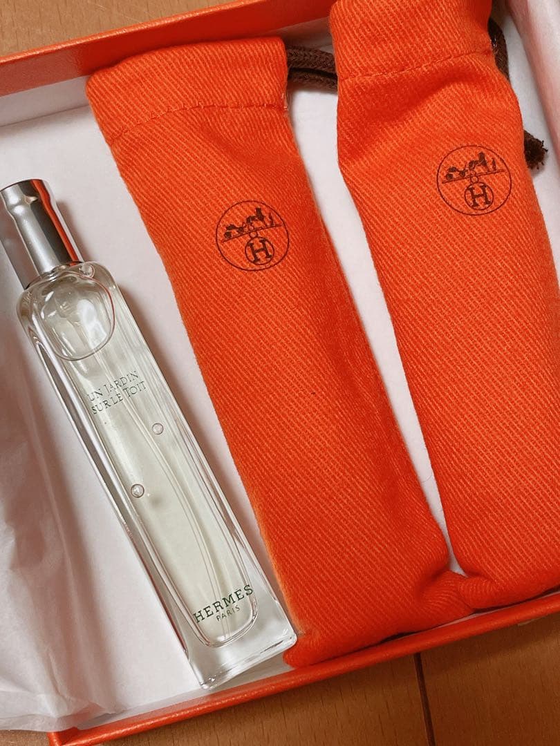 HERMES UNJARDINSUR LE TOIT 3本セットオレンジの箱入り
