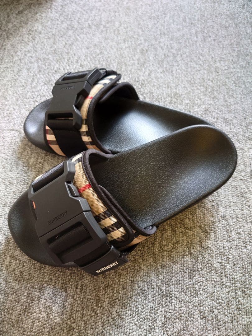 バーバリー BURBERRY サンダル キャメロンベージュ