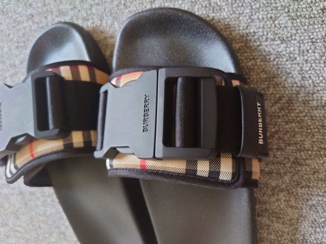 バーバリー BURBERRY サンダル キャメロンベージュ