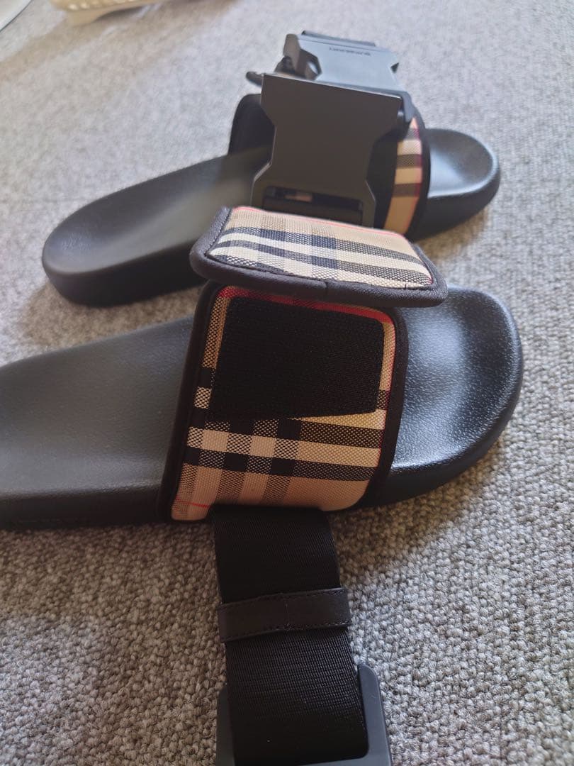 バーバリー BURBERRY サンダル キャメロンベージュ