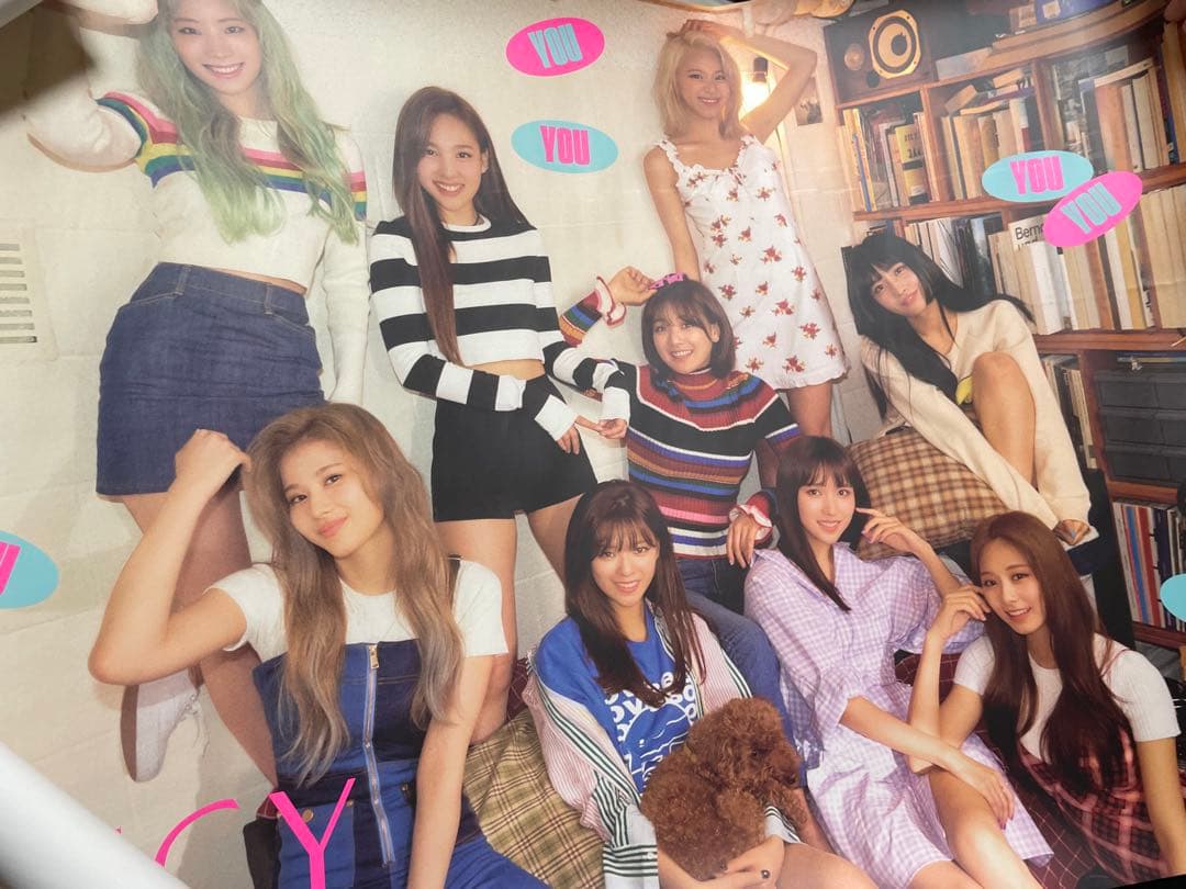 twice公式グッズアルバム トレカ ぬいぐるみ タオル ポスターまとめ売り