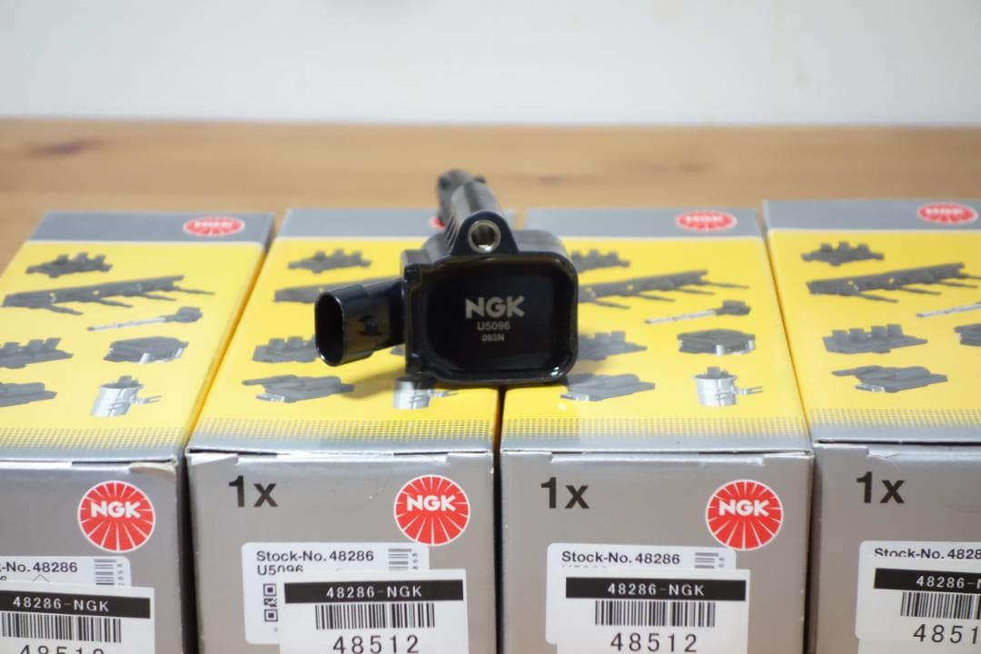 アバルト 595 NGK コイル 4個セット 新品未使用