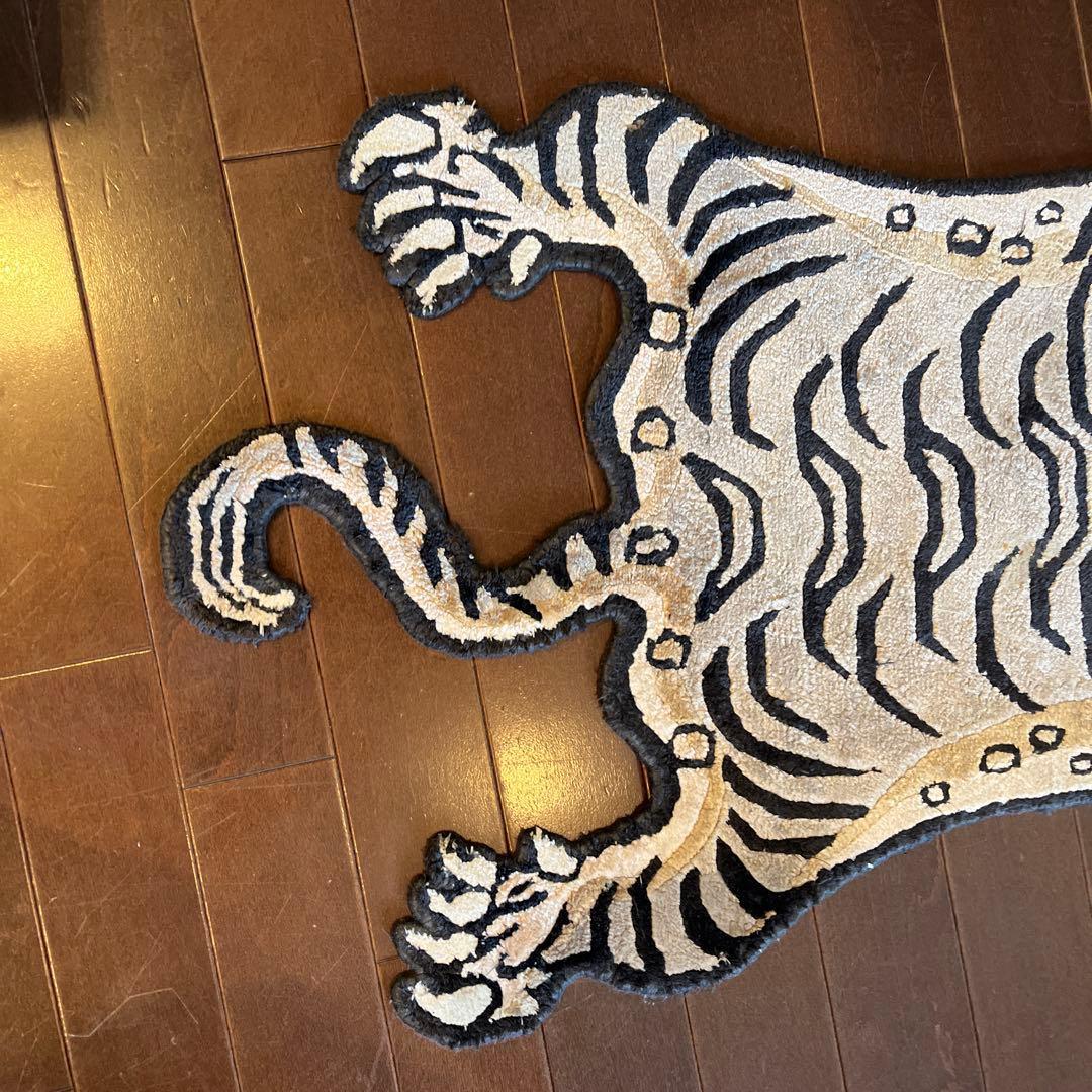 チベタンタイガー　ラグ　S