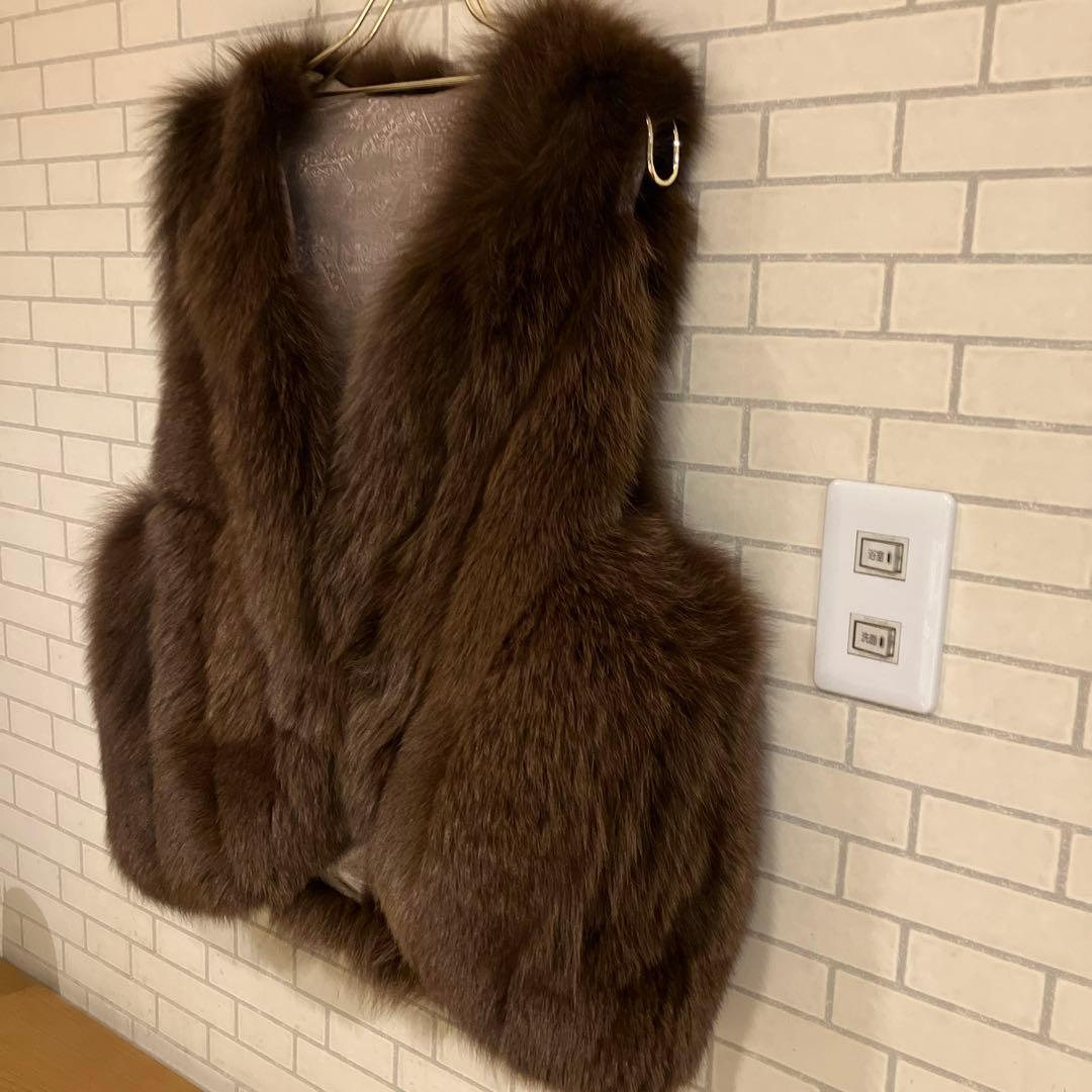 ❤️超美品❤️ブラウン毛皮ベスト　リアルファー ・フォックスベスト