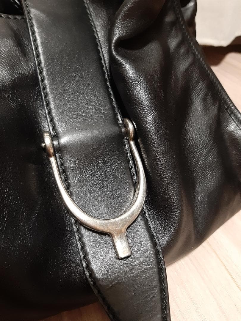 【未使用 カバー袋付】GUCCI グッチ ブラックレザー ハンドバッグ 黒革