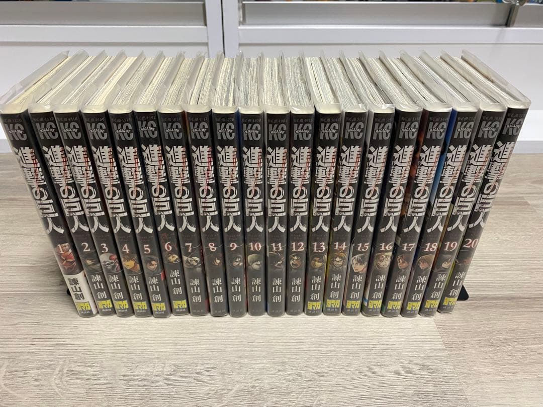 進撃の巨人 全巻 初版 帯付 冊子付 34冊　関連本 14冊　コンプリートセット