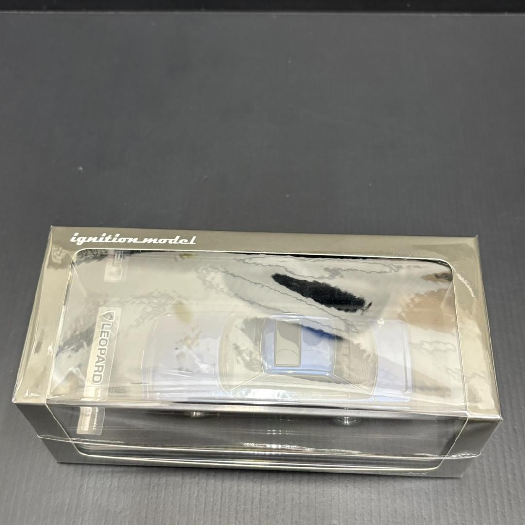 △11238　未使用品　ignition model 日産　レパード　ミニカー