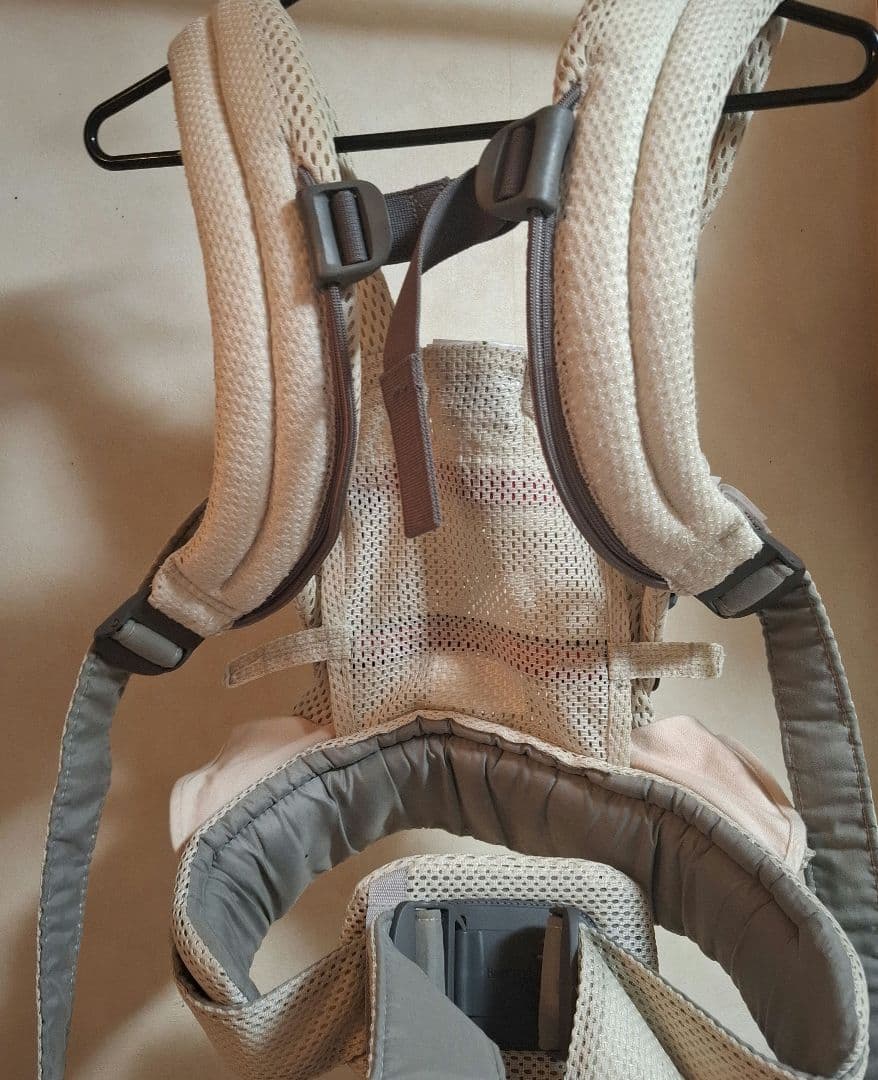 BABYBJÖRN 抱っこ紐 クリーム？　グレー？　ベビーキャリアハーモニー
