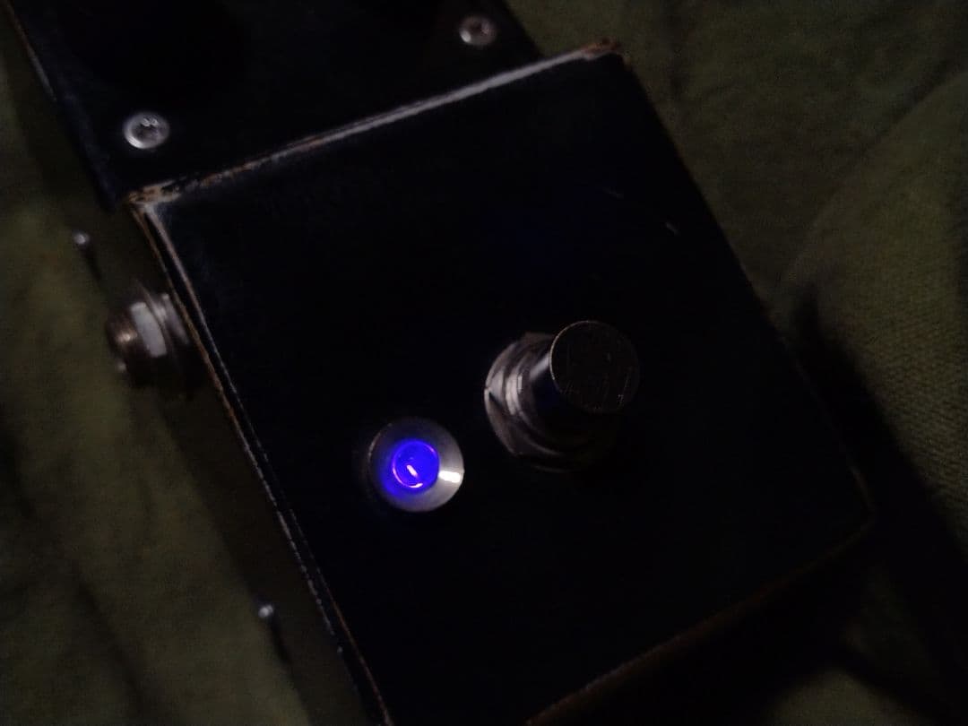 ハンドメイドエフェクター　ファズライト系