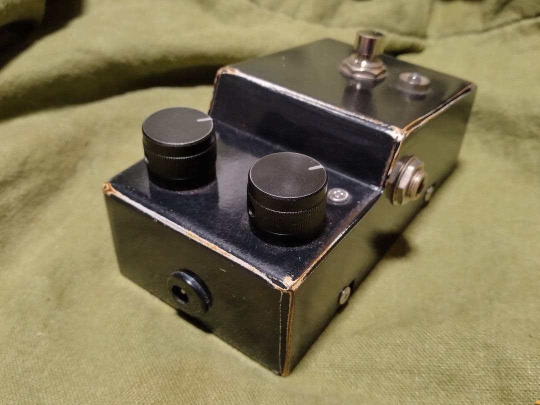 ハンドメイドエフェクター　ファズライト系