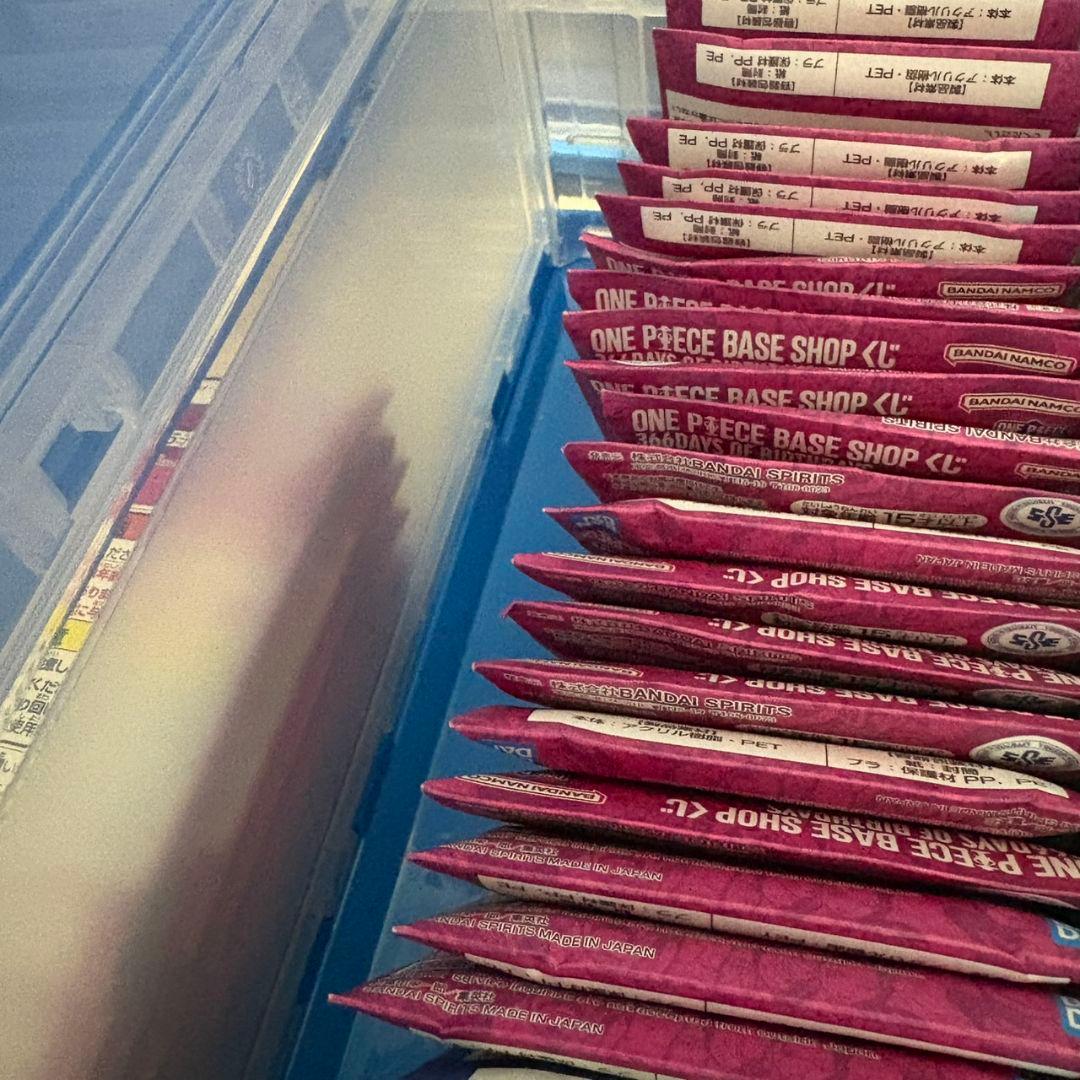 ワンピースベースショップ　アクリルブロックチャーム　10-12月　未開封20個