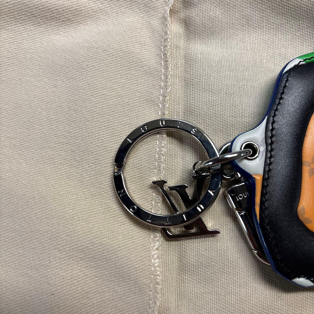 LOUIS VUITTON 【限定デザイン】キーホルダーLVポートレート