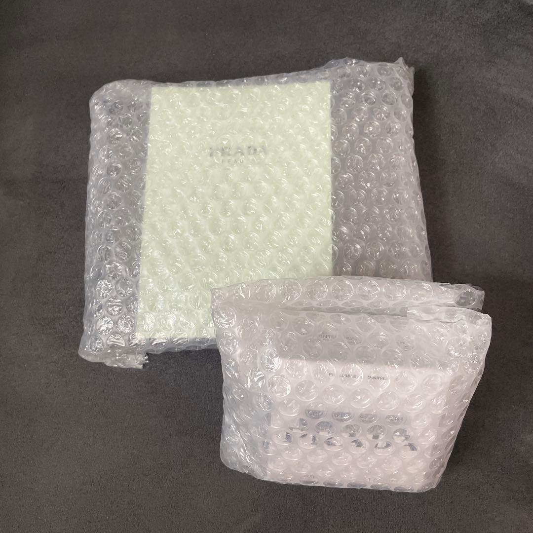 PRADA クッションファンデーション LN10 ポーチ付き