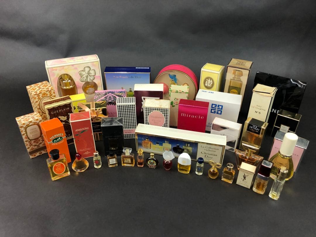 ま*い様 シャネル・エルメス・ディオール・ジバンシィ・フェラガモ他　香水まとめ