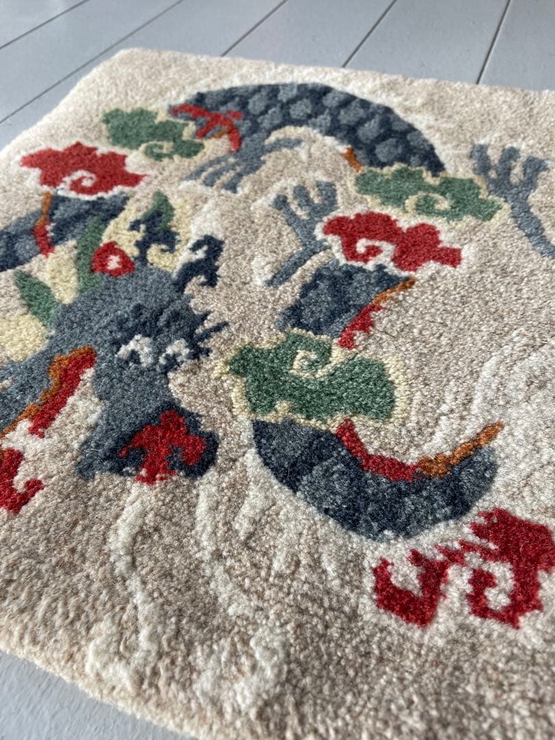 チベタンラグ　チェアマット　ドラゴン