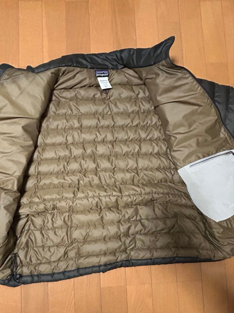 patagonia メンズ ダウンジャケット ダークグレー