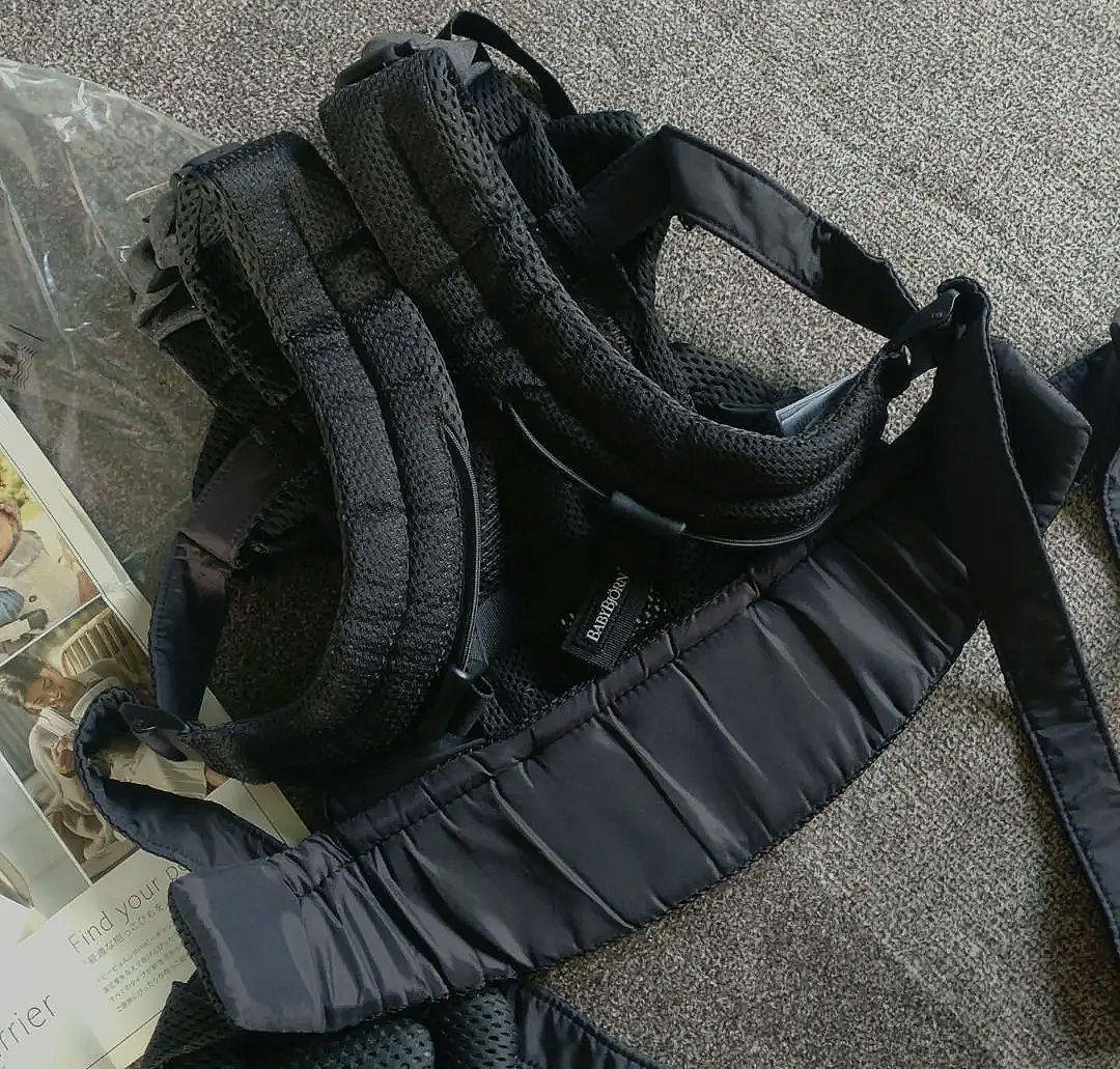 BabyBjörn HARMONY ベビービョルン　ハーモニー　ブラック