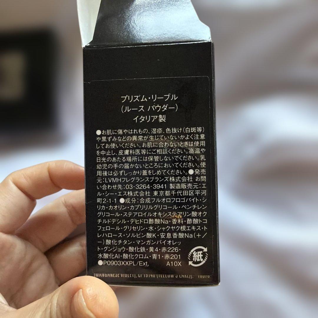 新品未使用品‼️GIVENCHY フェイスパウダー　01