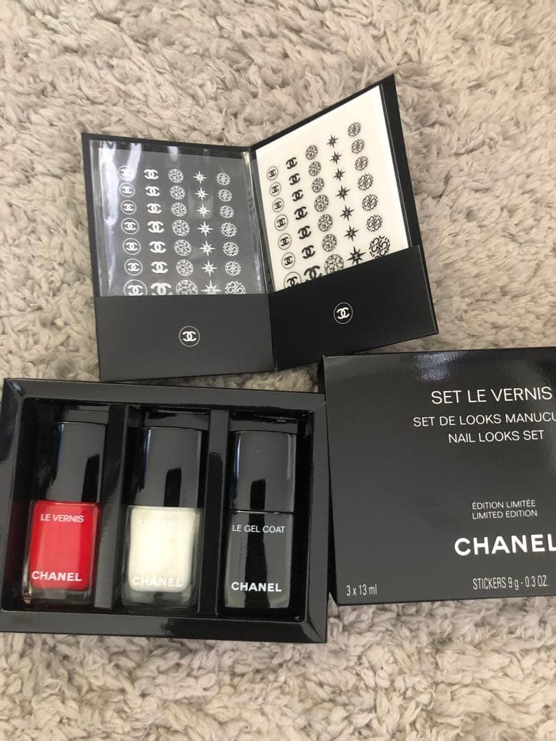 CHANEL LE VERNIS ヴェルニ&ネイルシールセット　特別限定品