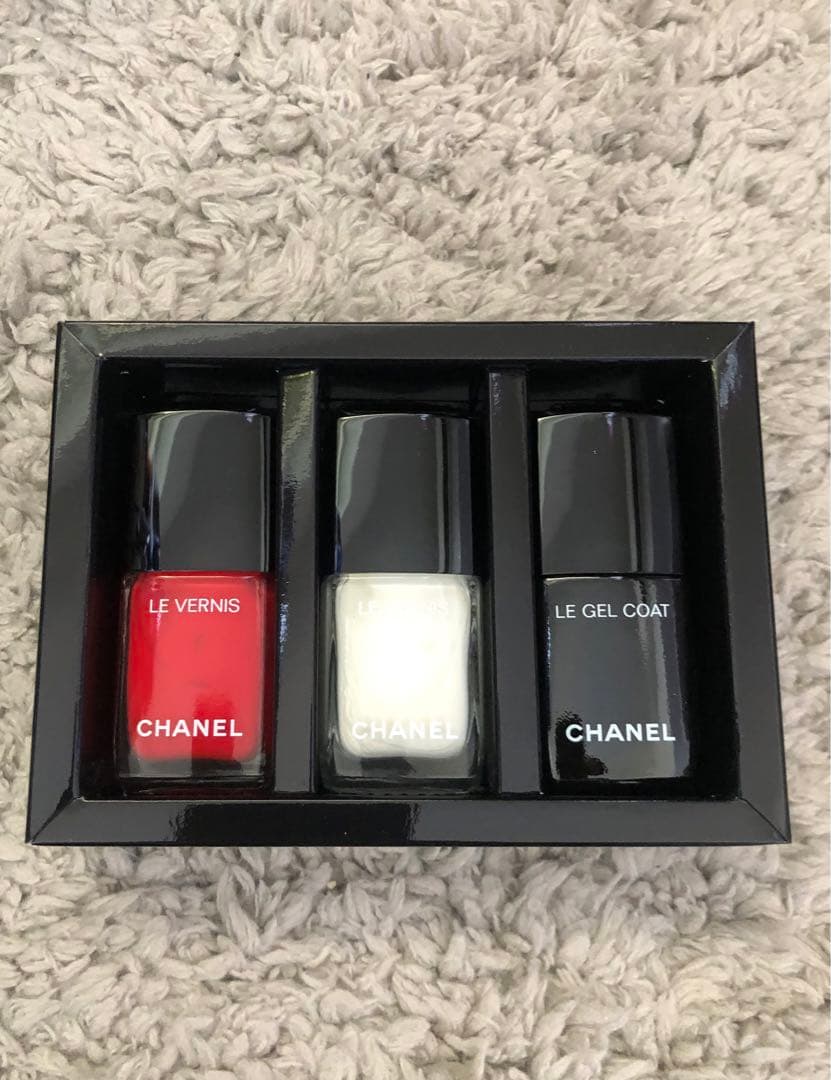 CHANEL LE VERNIS ヴェルニ&ネイルシールセット　特別限定品