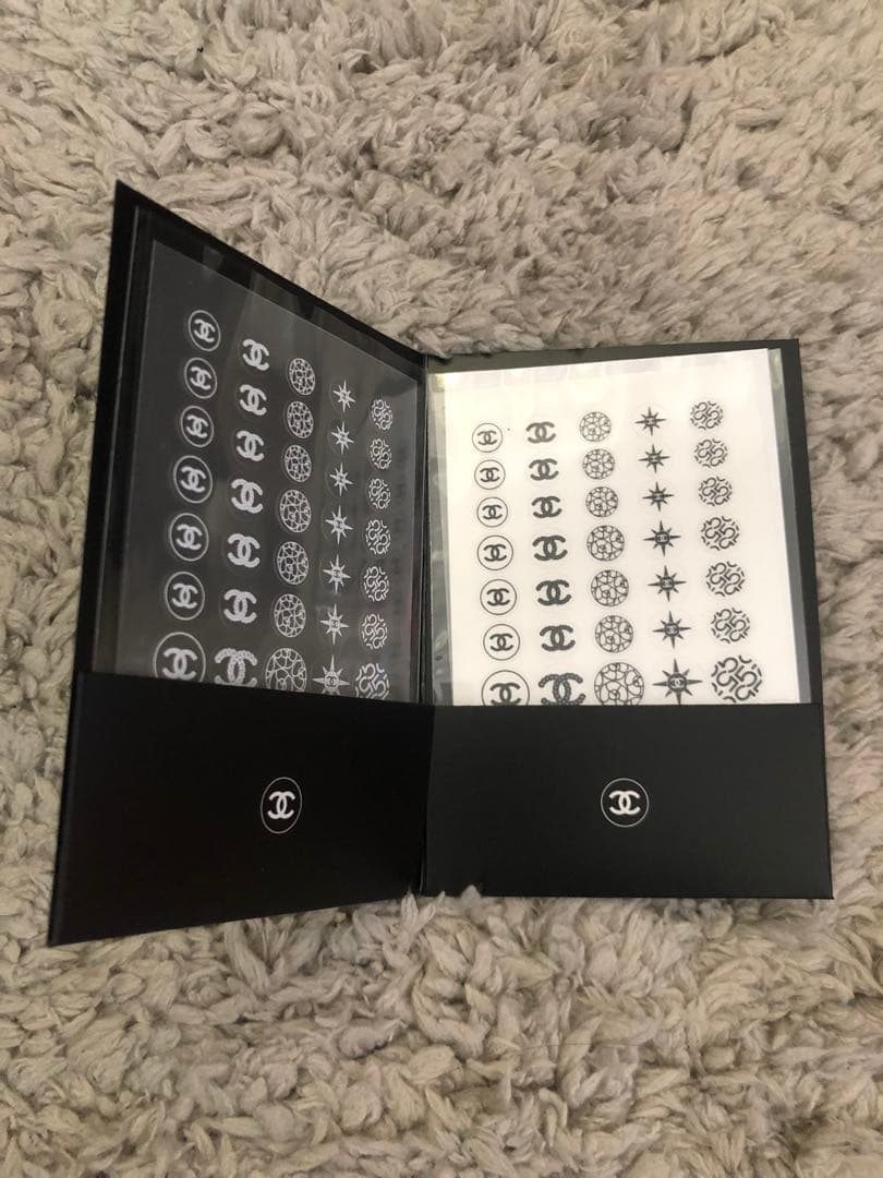 CHANEL LE VERNIS ヴェルニ&ネイルシールセット　特別限定品