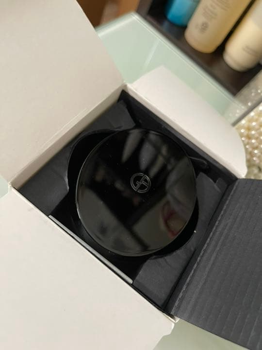 ジョルジオ　アルマーニ　クレマ ヌーダ　01