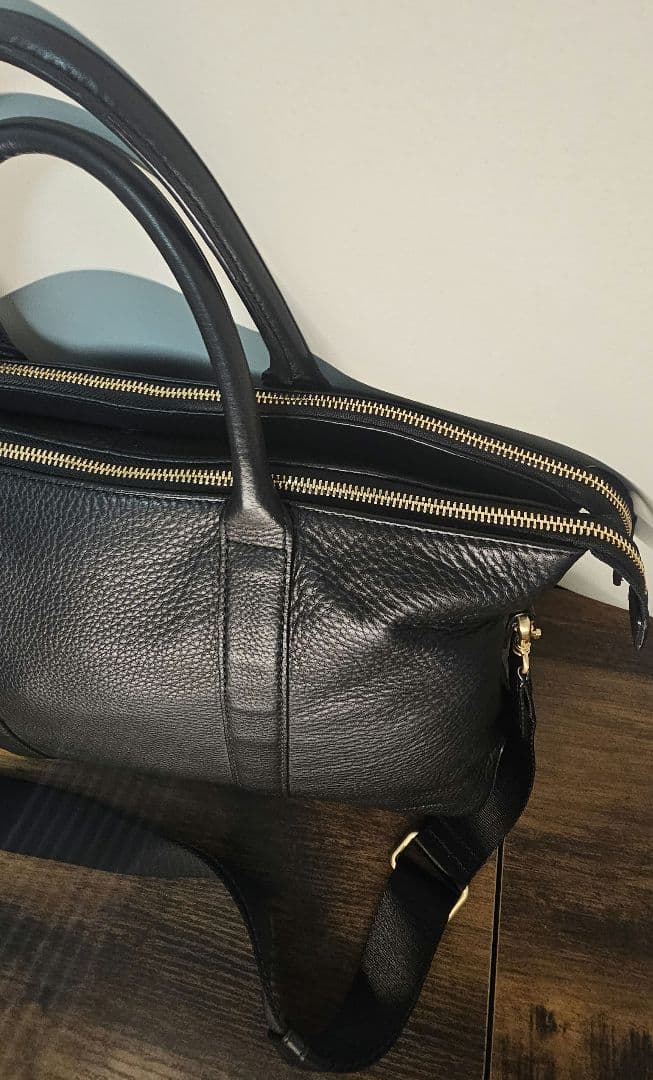 【ほぼ使用せず】 メルセデスベンツ × ブリー コラボ　ビジネスバッグ 本革 黒