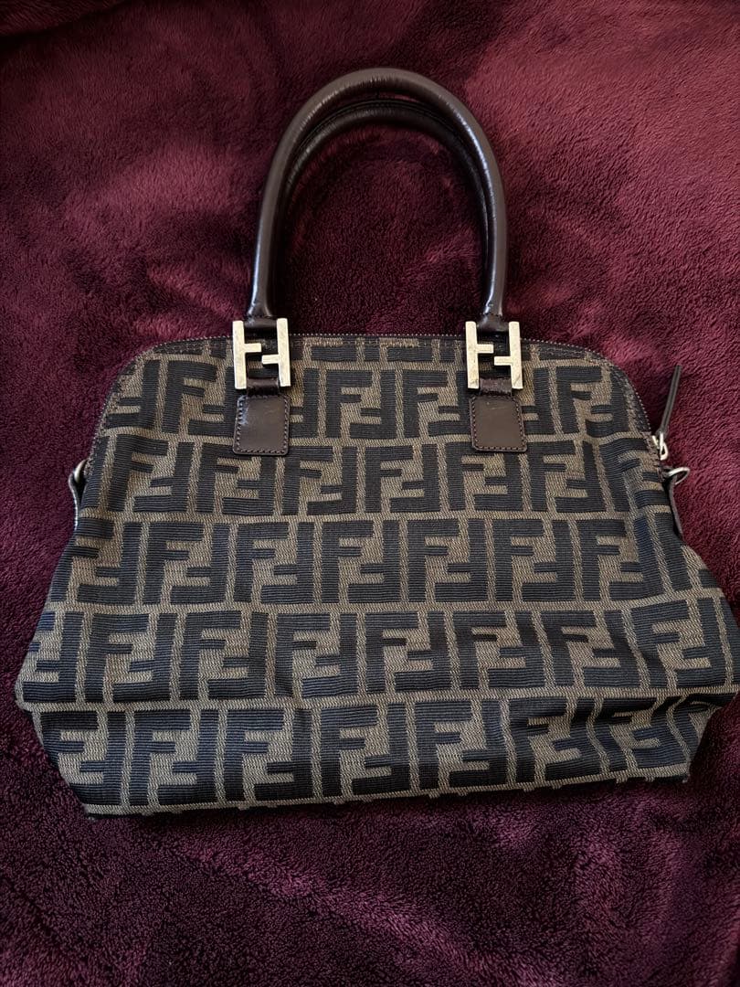 FENDI フェンディ ズッカ柄 ハンドバッグ 美品